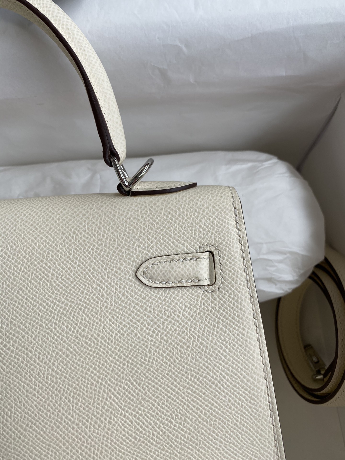 Hermes Kelly 25cm Handbag Shoulder Bag in White Epsom Leather